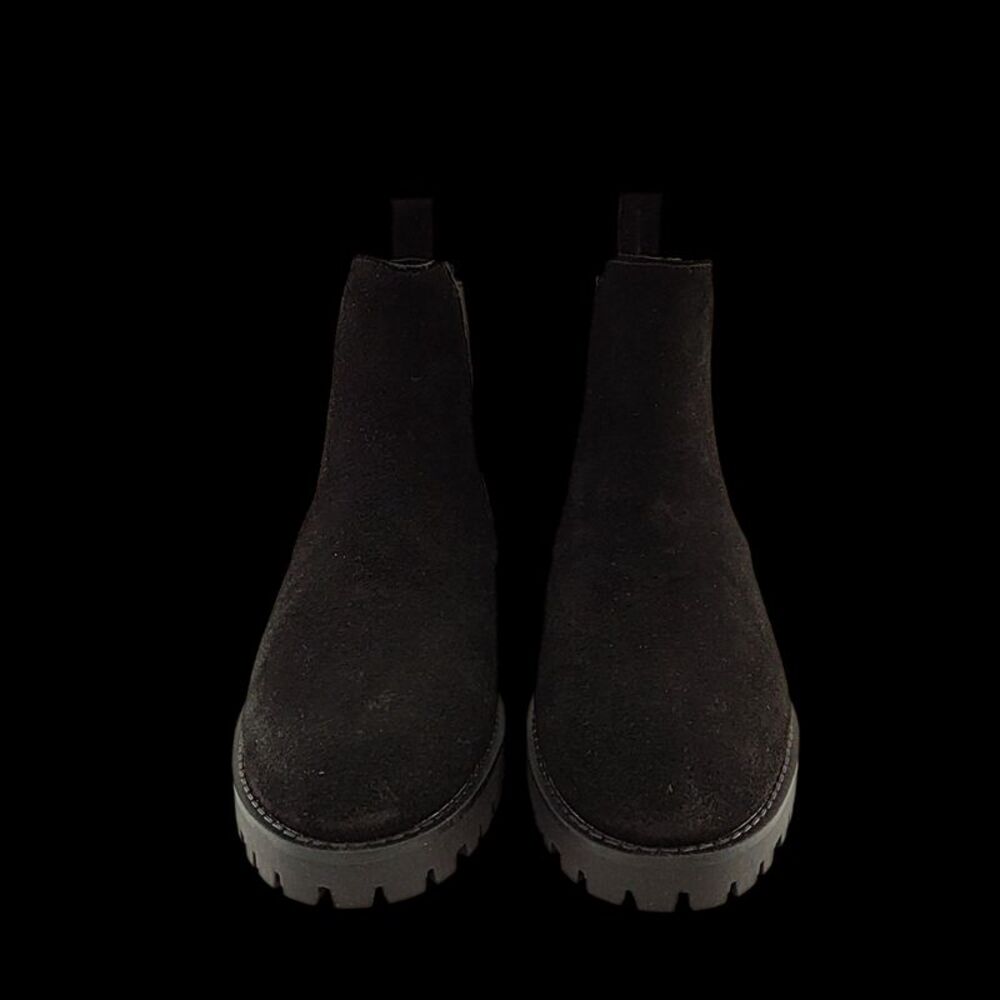 Quince Women Italian Suede Lug Sole Chelsea Boot Black 5